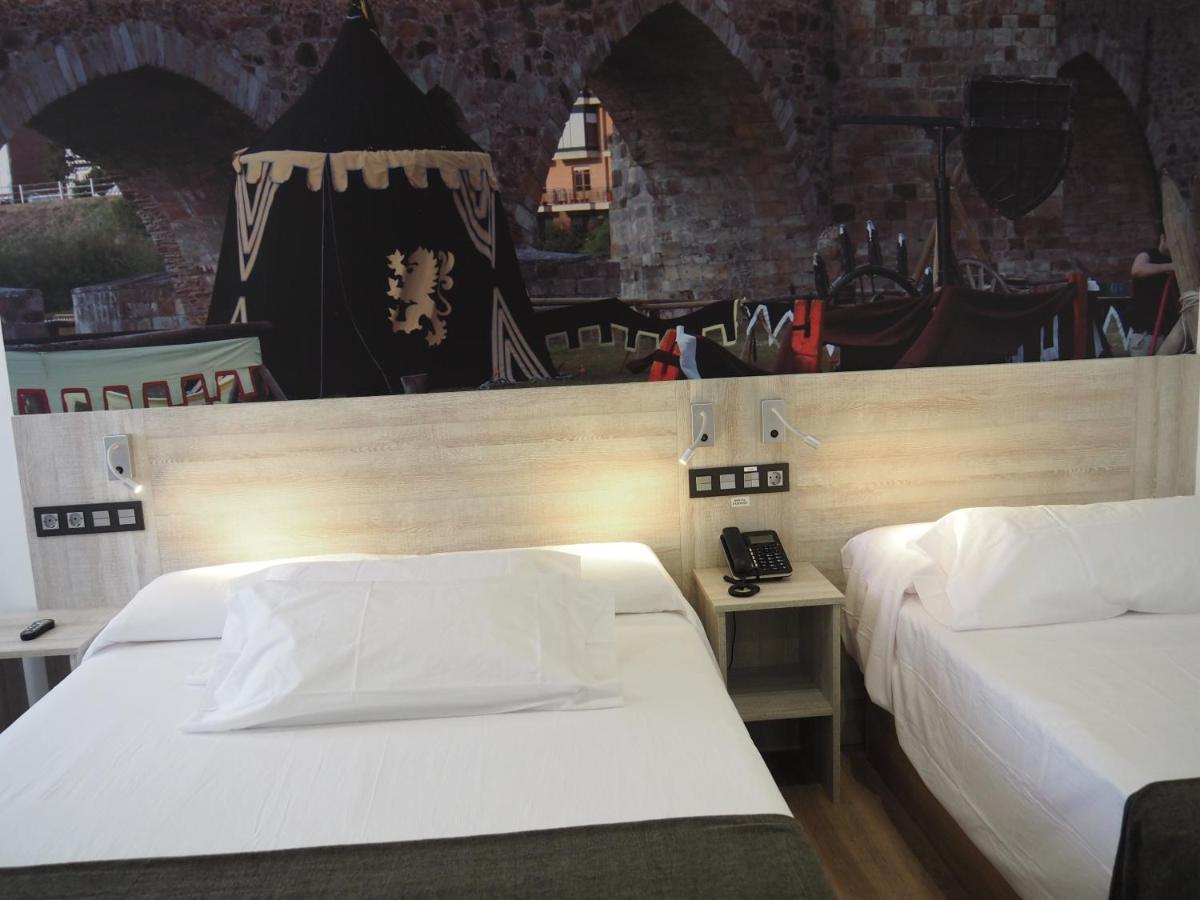 Hostal Don Suero De Quinones Hospital de Órbigo Εξωτερικό φωτογραφία