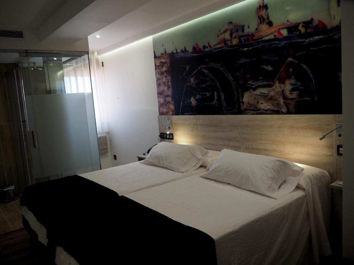 Hostal Don Suero De Quinones Hospital de Órbigo Εξωτερικό φωτογραφία