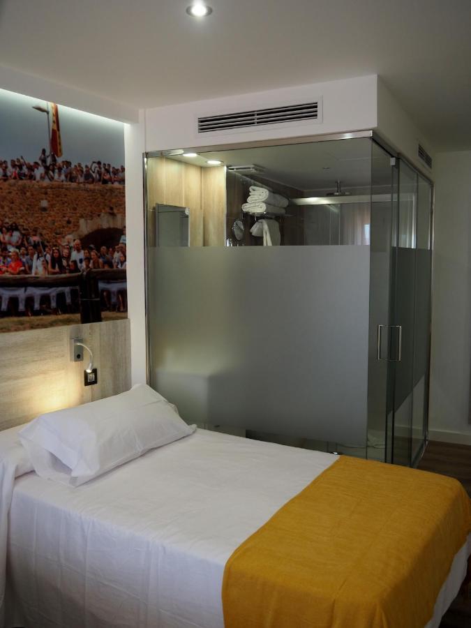Hostal Don Suero De Quinones Hospital de Órbigo Εξωτερικό φωτογραφία