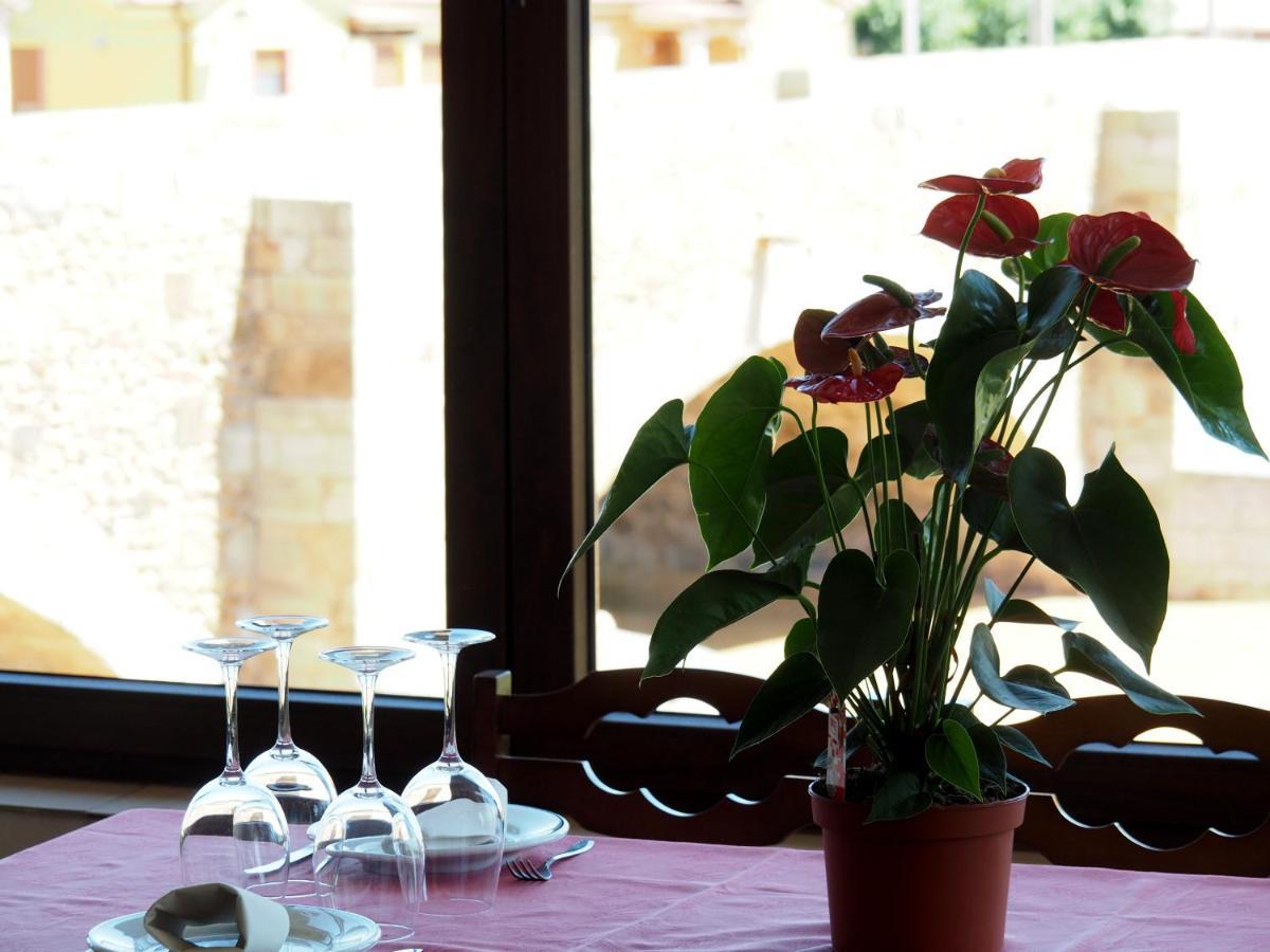 Hostal Don Suero De Quinones Hospital de Órbigo Εξωτερικό φωτογραφία